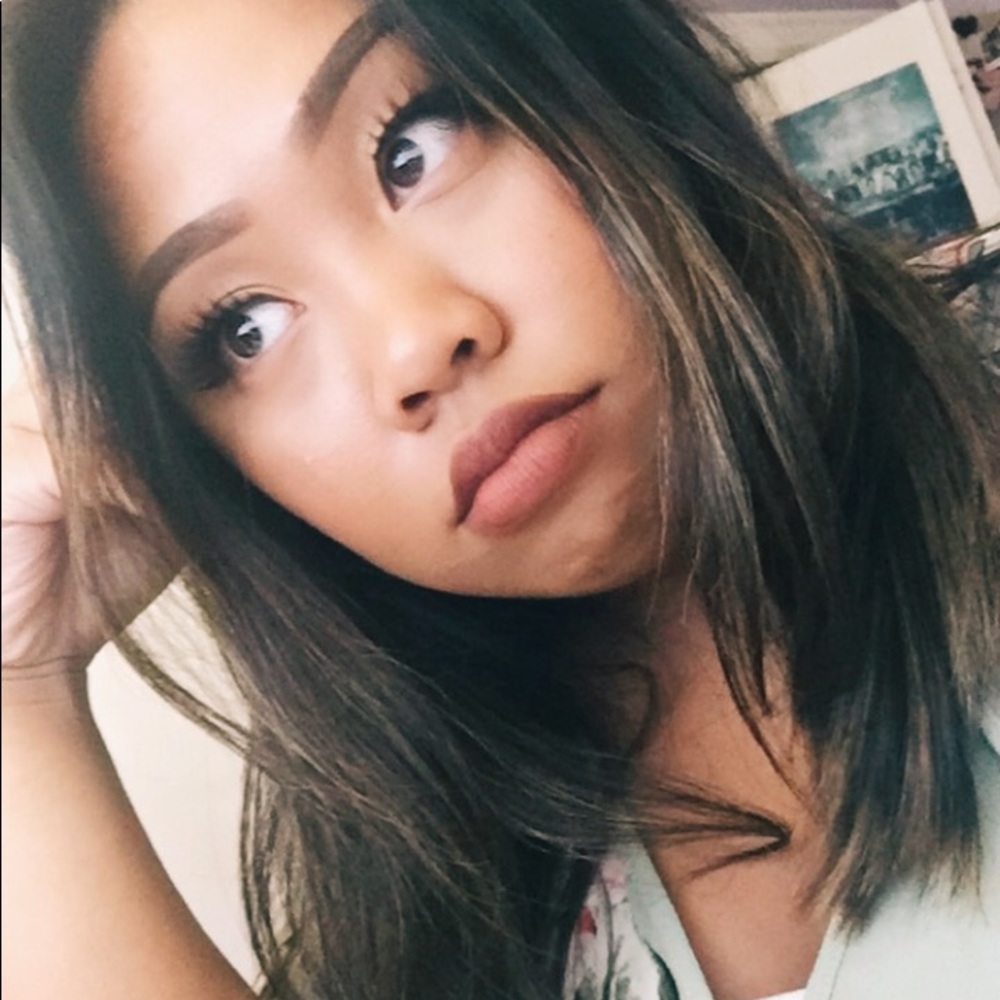 Meet your Posher, Adriana